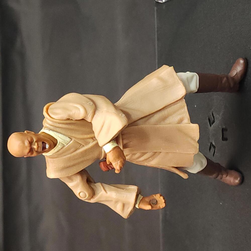 Kenner‎ Hasbro Star Wars Saga #28 Mace Windu “Geonosian Rescue” 3.75″